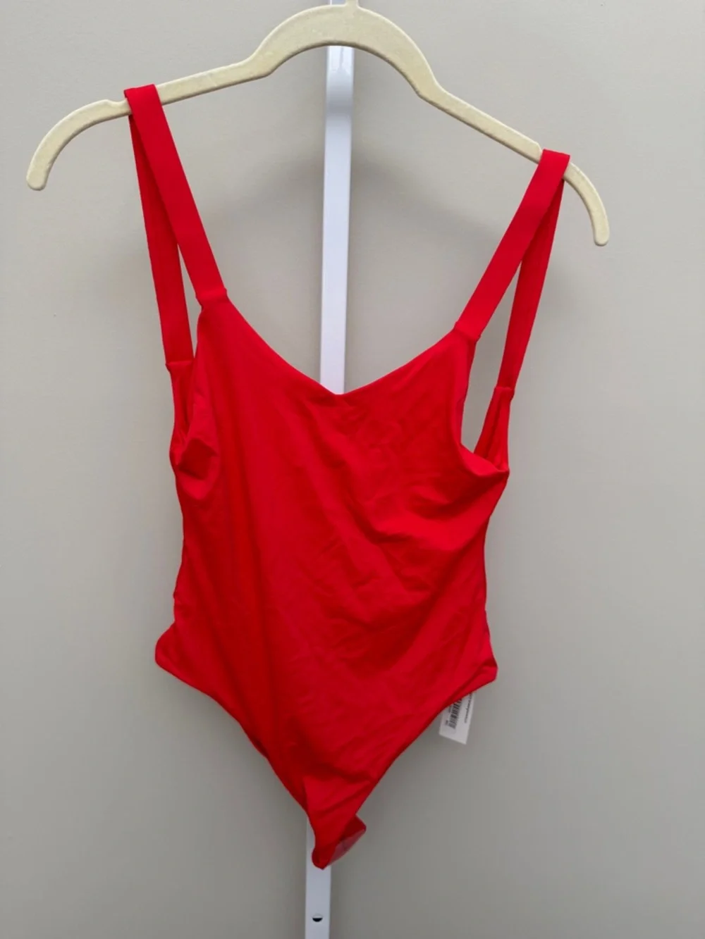 Vitamin A one piece swimsuit red size 6s new with tags - Picture 2 of 8